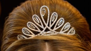 Eine echte Prinzessin tanzt in diesem Jahr am Opernball. Im Bild: Die diesjährige Tiara der Debütantinnen. (Bild: picturedesk.com/Starpix)