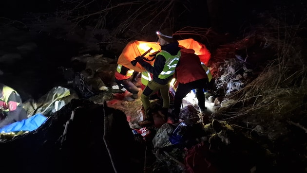 Die Bergrettung Villach war stundenlang im Einsatz. (Bild: Bergrettung Villach)