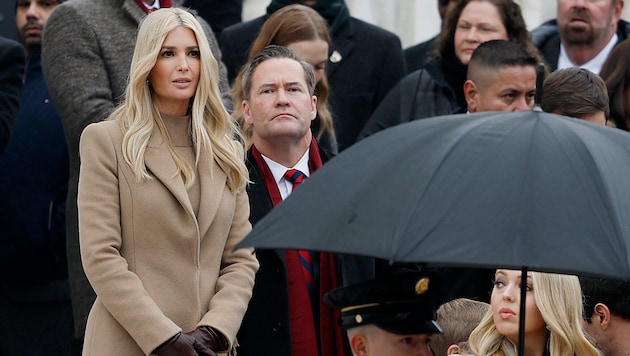 Ivanka Trump trug zur Amtseinführung ihres Vaters einen Kamelhaarmantel. (Bild: APA/Getty Images via AFP/GETTY IMAGES/Anna Moneymaker)