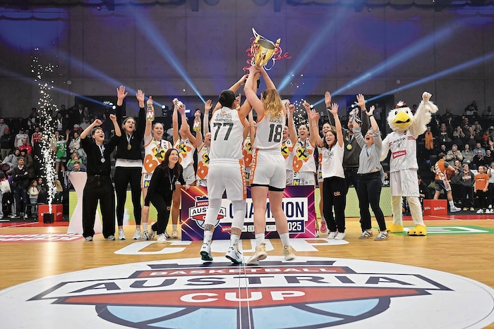 The Duchess lifted the domestic trophy for the sixth time.