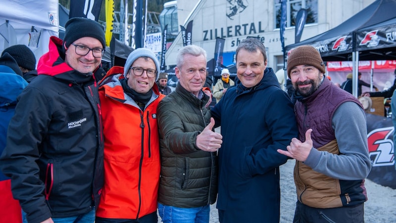 Helmuth Grünbacher (Hochfügen ski region), organizer Muck Müller, Manfred Pfister (GF Ferienregion Fügen-Kaltenbach), Ronald Felder (GF Zillertal Tourismus) and Florian "Cepten" Bauer (from left) (Bild: Christian Boehm)