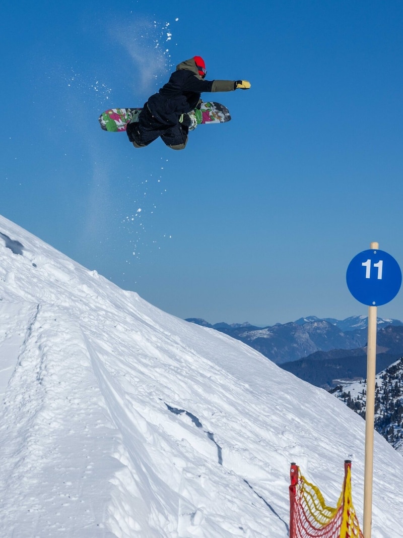 Despite the recent lack of fresh snow, Hochfügen offered great conditions for spectacular moves. (Bild: Christian Boehm)