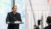 Der Linzer Intendant Hermann Schneider – einer von insgesamt neun Intendanten, die ein ...