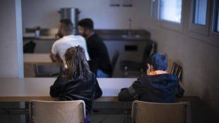 Ein männlicher Flüchtling boykottierte in Steyr einen Deutschkurs, weil er von einer Frau abgehalten wurde. (Symbolfoto)  (Bild: picturedesk.com)