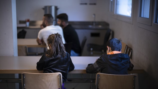 Ein männlicher Flüchtling boykottierte in Steyr einen Deutschkurs, weil er von einer Frau abgehalten wurde. (Symbolfoto)  (Bild: picturedesk.com)