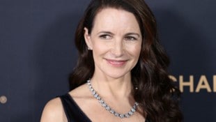 Kristin Davis schilderte, dass sich ein Freund einst 5000 Dollar geliehen und sie anschließend geghostet habe. Heute sei er ein erfolgreicher Schauspieler. (Bild: APA/Getty Images via AFP/GETTY IMAGES/Dimitrios Kambouris)