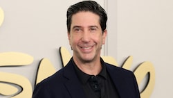 „Friends“-Star David Schwimmer ist offenbar frisch verliebt.