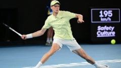 Jannik Sinner steht im Halbfinale der Australian Open. (Bild: AFP/APA/Yuichi YAMAZAKI)