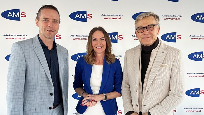 Peter Eder (Arbeiterkammer), AMS-Chefin Jacqueline Beyer und Peter Buchmüller (Wirtschaftkammer)
