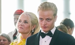 Kronprinzessin Mette-Marit und ihr Skandal-Sohn Marius, der gerade einen Entzug gemacht haben ...
