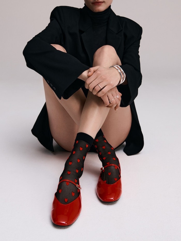 Cute little socks are not only fashionable, but also a real eye-catching accessory.
