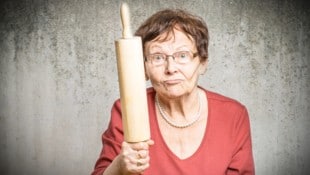 Wann ist die Schwiegermutter erbberechtigt?  (Bild: Dada Lin)