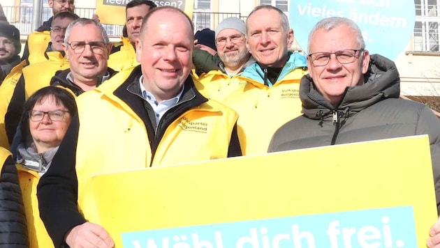 Eisenstadts Bürgermeister Thomas Steiner (rechts) beim Wahlkampf-Abschluss der ÖVP am vergangenen Freitag. (Bild: Judt Reinhard)