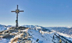 Alpine Erfahrung ist erforderlich, um die gesamte Tour bis zum Gipfel zu meistern – dieser ...