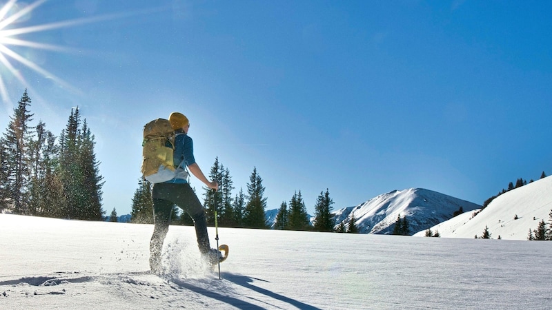 Snowshoeing couldn't be more picturesque. (Bild: Weges)