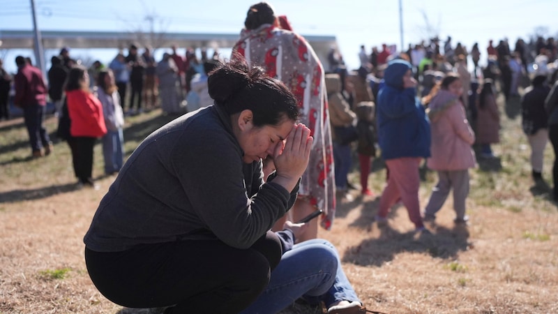 Despair and grief at Antioch High School in Nashville (Bild: AP)