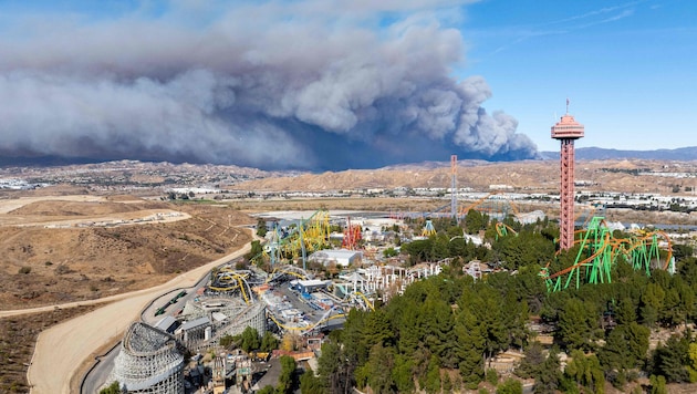 The area around Los Angeles cannot rest. (Bild: Getty Images via AFP)