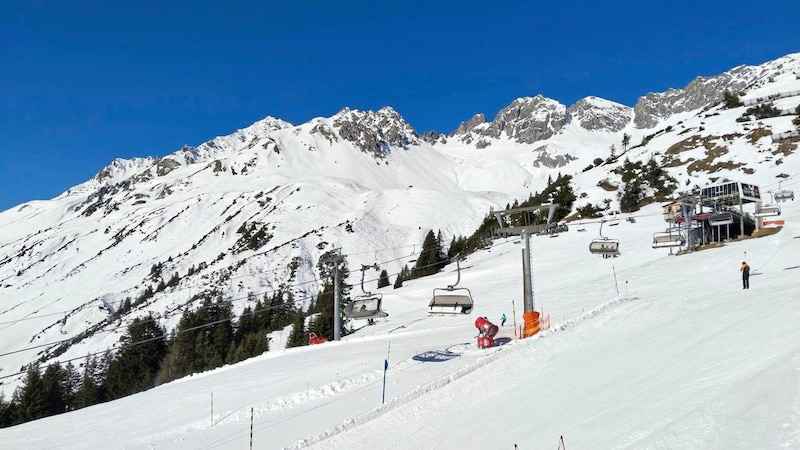 Am Gampen, wo die Rodelpartie beginnt, tauchen wir endgültig ins Skigebiet ein. (Bild: Peter Freiberger)