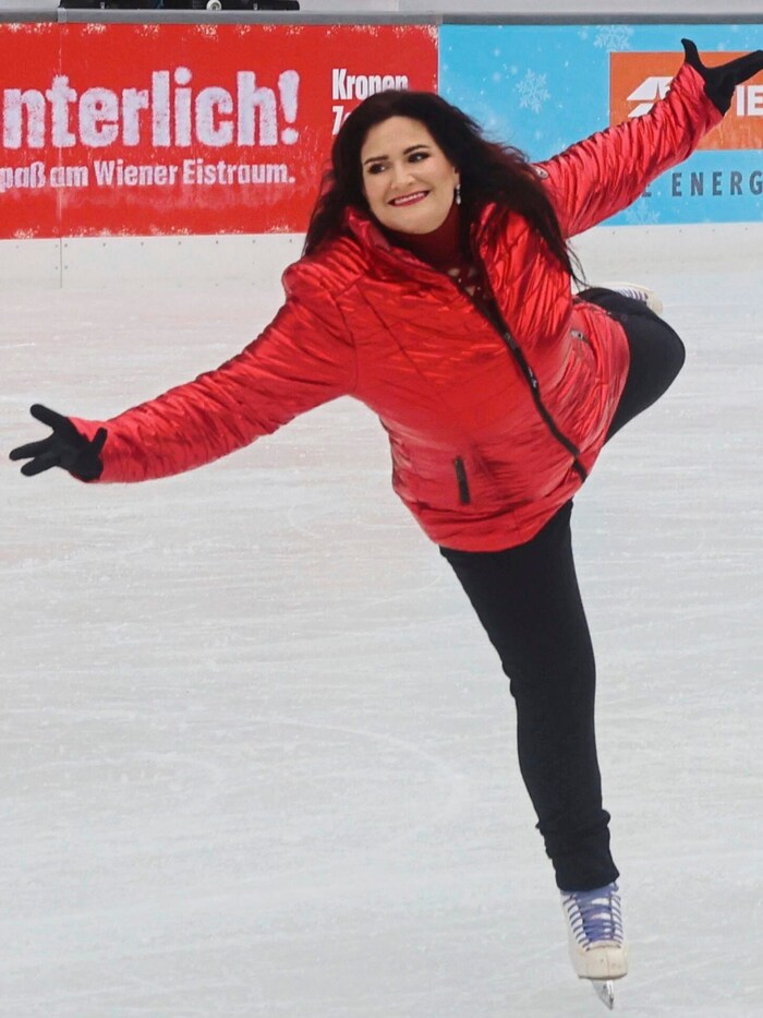 Sandra shows what she teaches her skating students in Florida
