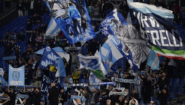 Lazio-Hooligans attackierten in der Nacht auf Donnerstag Sociedad-Fans (Symbolbild). (Bild: APA/AFP)