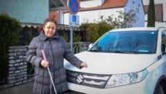 Gülfide Egrigöz hat einen gültigen Behindertenausweis, die Strafe für das Abschleppen muss die blinde Traunerin aber dennoch bezahlen. (Bild: Einöder Horst/Horst Einöder/Flashpictures)