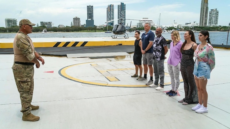 Beim Start ins Dschungel-Abenteuer gab‘s für die Promis nichts zum Lachen. (Bild: Foto: RTL)