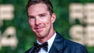 Benedict Cumberbatch enthüllte, dass ein Überfall in Südafrika ihn zum Adrenalin-Junkie gemacht habe. (Bild: APA/AFP/Factstory for the Red Sea International Festival (RSFF)/Ammar ABD RABBO)