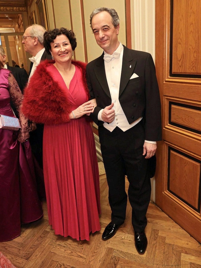 Stimmgewaltiger Auftritt von zwei Opernstars: Adrian Eröd mit seiner Ehefrau Monica Theiss-Eröd