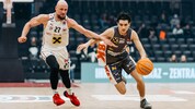 Nico Zeleznik (re.) holte wie Vater Damir als Spieler den Cup mit Klosterneuburg.