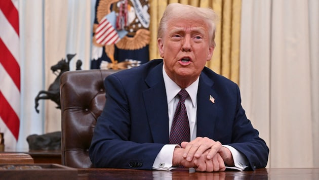 Donald Trump in the Oval Office: Has the end of decency in politics arrived? (Bild: APA/AFP/ROBERTO SCHMIDT)