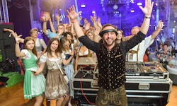 Endlich, es ist zurück: Das legendäre „Krone“-Wilderer Gschnas! Für den richtigen Partysound ...