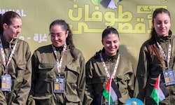 Die Hamas hat am Samstag vier weitere Geiseln aus ihrer Gewalt freigelassen.