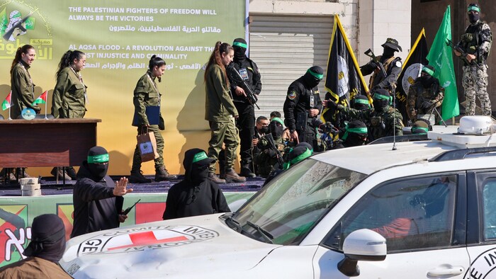 The Red Cross met with the terrorist organization for the handover in Gaza City.