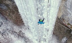 Spektakuläre Bilder liefert das Eisklettern in Breitenau.