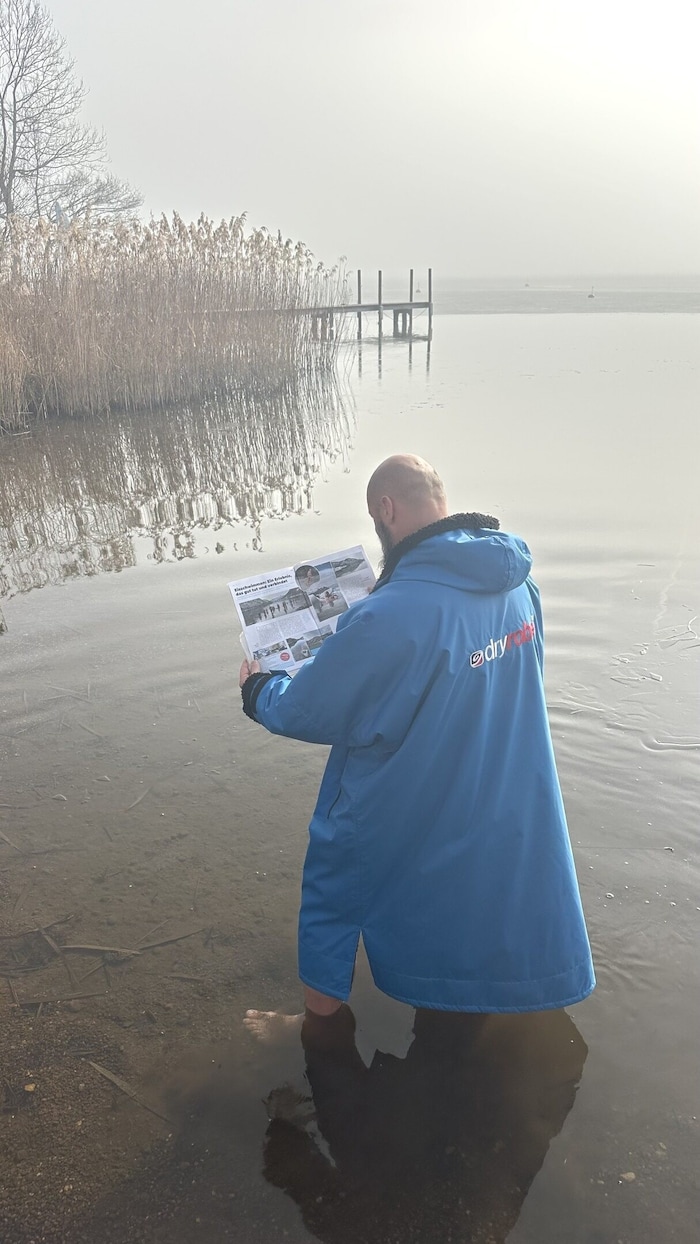 Morning browsing in the "Krone" on or in Lake Ossiach. The "Iceman" never got cold feet.