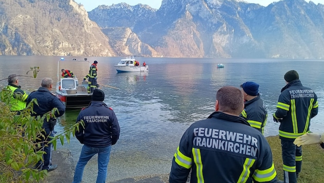 The search on Lake Traunsee came to a tragic end. (Bild: Österreichische Wasserrettung Landesverband OÖ)