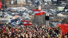 Wie nach Kitzbühel (Bild) und Schladming pilgern die Fans zu Zehntausenden zur Ski-WM nach ...