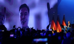Der Tech-Milliardär flimmerte beim Wahlkampfauftakt der AfD über die Leinwand – rechts die ...