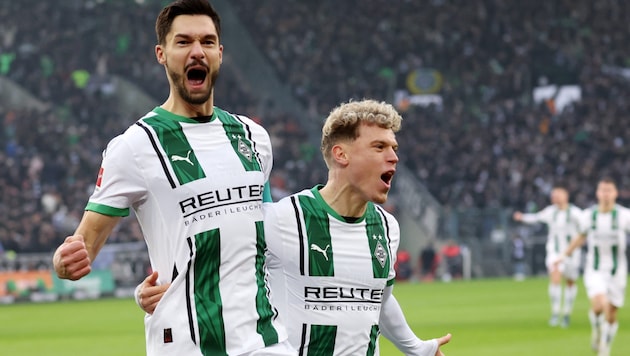 Tim Kleindienst (l.) und Robin Hack erzielten je einen Treffer für Mönchengladbach. (Bild: GEPA)