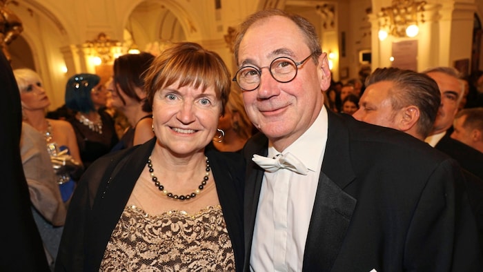 Raiffeisenlandesbank General Director Martin Schaller with Gabriele