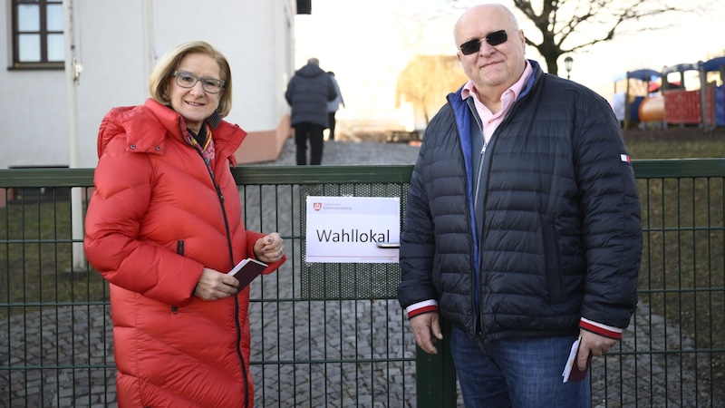 Johanna Mikl-Leitner mit Ehemann Andreas: Sie will den Ruf der ÖVP Niederösterreich als Bürgermeisterpartei verteidigt wissen. (Bild: Antal Imre/Imre Antal)