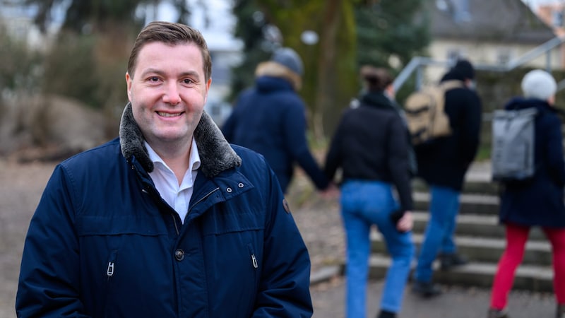 FPÖ-Kandidat Michael Raml am Sonntag bei der Abgabe seiner Stimme.  (Bild: Werner Kerschbaummayr/TEAM FOTOKERSCHI / WERNER KERSCHBAUMMAYR)