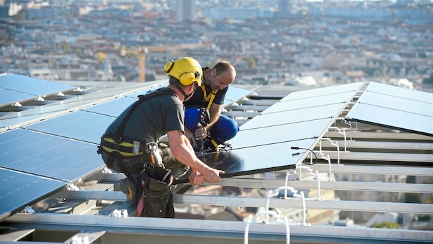 Solar panels are installed on the House of the Sea. (Bild: Diverse Fotografen honorarfrei/Wien Energie/Johannes Zinner)