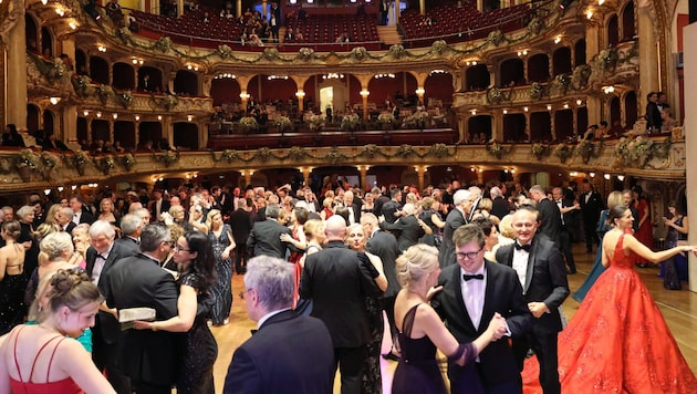 The guests were on the dance floor until the early hours of the morning (Bild: Jauschowetz Christian/Christian Jauschowetz)