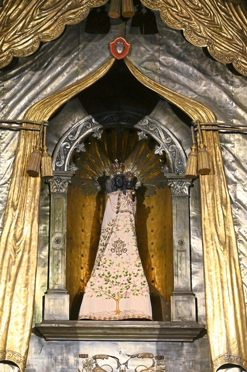 The "Black Madonna" in the basilica. (Bild: Evelyn Hronek/EVELYN HRONEK)