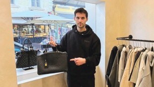 Hannes Schaunik mit Louis Vuitton-Tasche Secondhand. (Bild: zvg)