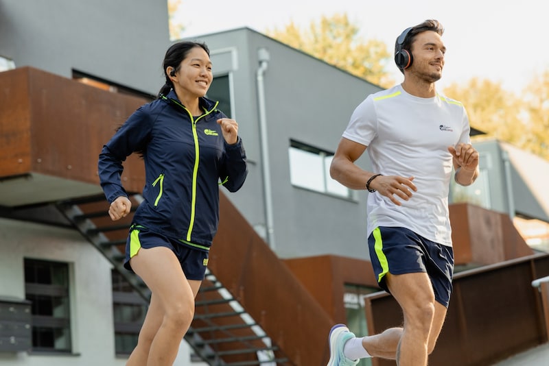 Wenn du dich bis 31. Jänner für einen App Run des Wings for Life World Run anmeldest, erhälst du einen Gratis-Startplatz für eine weitere Person. (Bild: WINGMEN Media GmbH)