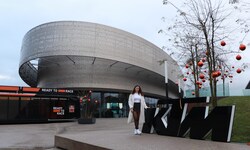 KTM Motohall: Museum auf 10.000 m² in Mattighofen, Österreich.