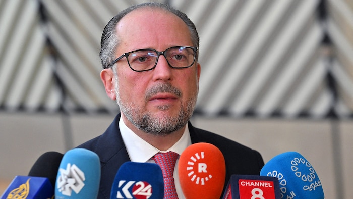 Interim Chancellor Alexander Schallenberg on the sidelines of the meeting of foreign ministers