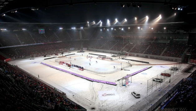 A "Winter Classic" has already taken place twice in the soccer stadium in Klagenfurt. Soon in Graz too? (Bild: GEPA/GEPA pictures)